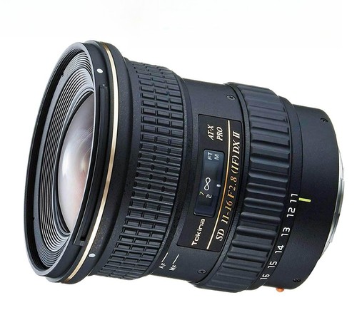 Tokina 8 at - f/2.8, pro